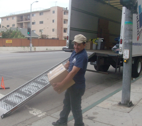 Standard price Moving company - studio city, CA