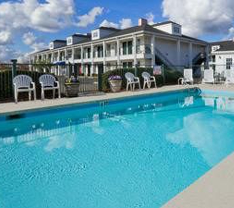 Baymont Inn & Suites - Georgetown, SC