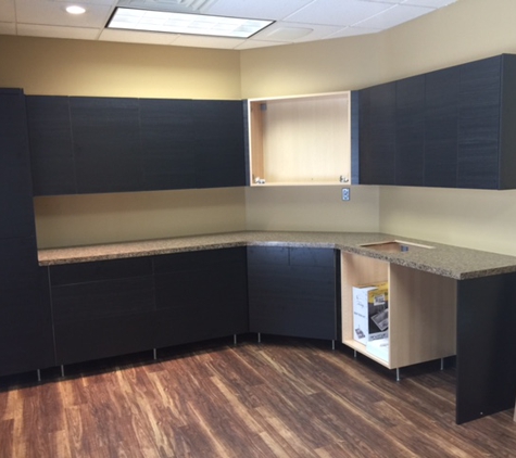 Expressions Salon & Spa - Cedar Rapids, IA. Put your finishes on this studio! Ready to rent.