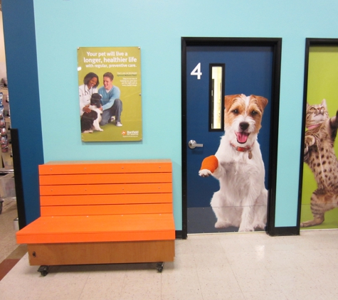 Banfield Pet Hospital - Glendale, AZ