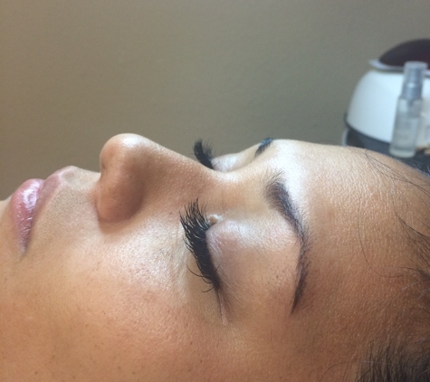 LashKiss Eyelash Extensions - Arlington, TX