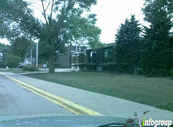 Indian Grove Elem School - Mount Prospect, IL