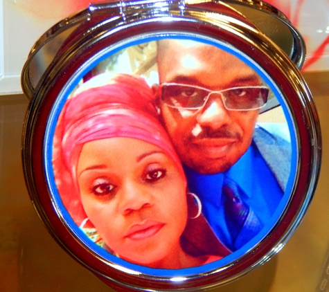 Kyublis Dzigns - Stockbridge, GA. Custom Picture 
Compact Mirror