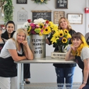 K'nees Florist & Emporium - Florists