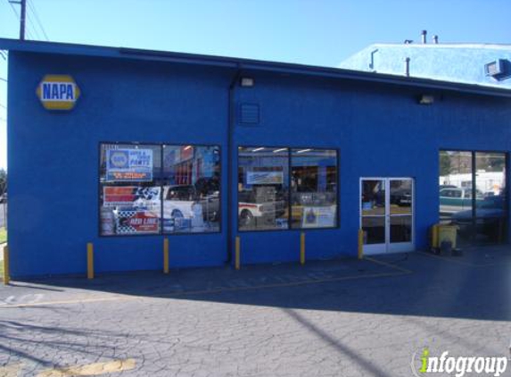 Lil John Auto Parts - Canyon Country, CA