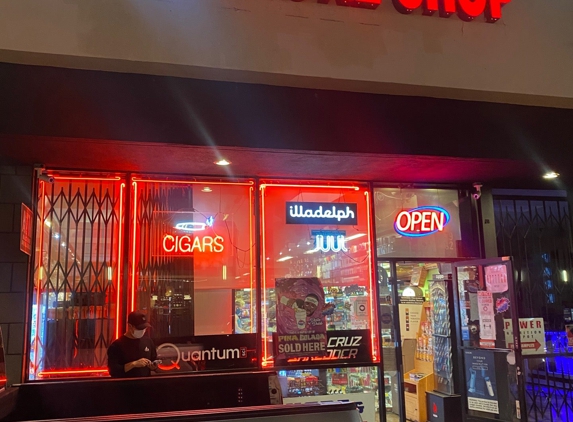 Vape & Smoke Shop - Los Angeles, CA