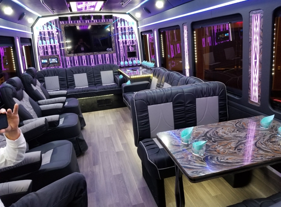 NYC Party Bus and Wine Tours - New York, NY