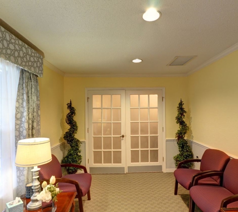 Johnson-Overturf Funeral Home - Palatka, FL