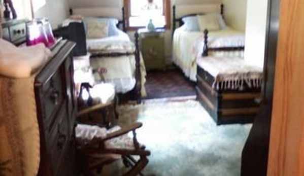 Eastgate Inn Bed & Breakfast - Lenox, MA