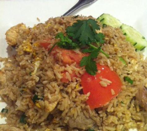 Lum-Ka-Naad - Northridge, CA. Combination fried rice