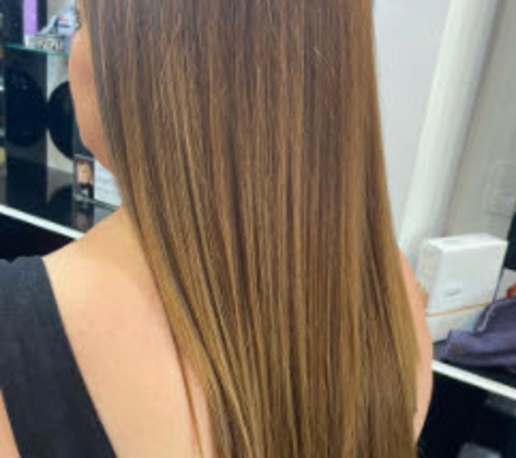 Lou Lou Hair Salon - Midland, WA