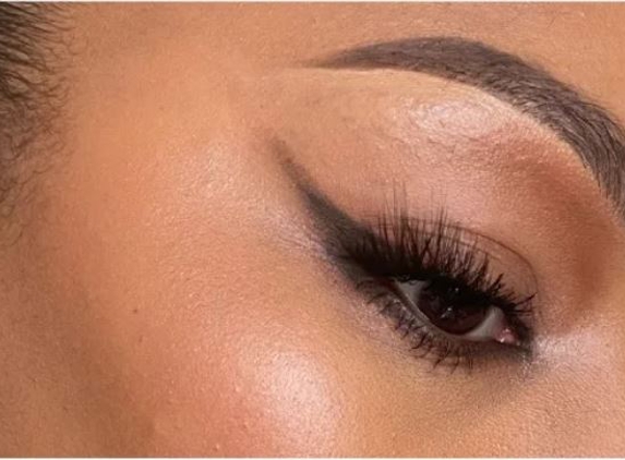 Cosmetics & Eyebrows Atelier - Gurnee, IL