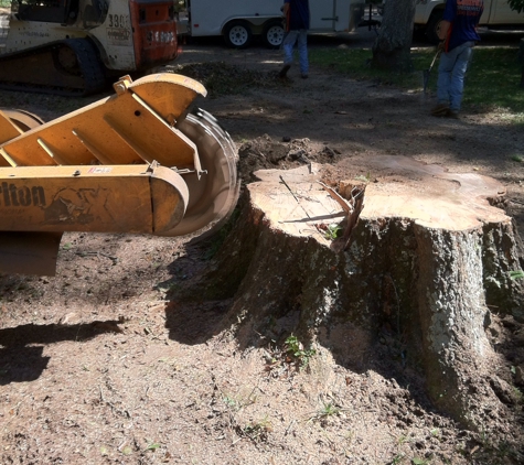 Manley's Stump Grinding - Opelika, AL