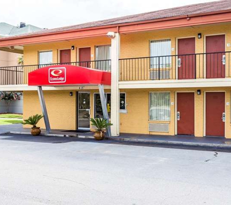 Econo Lodge - North Charleston, SC