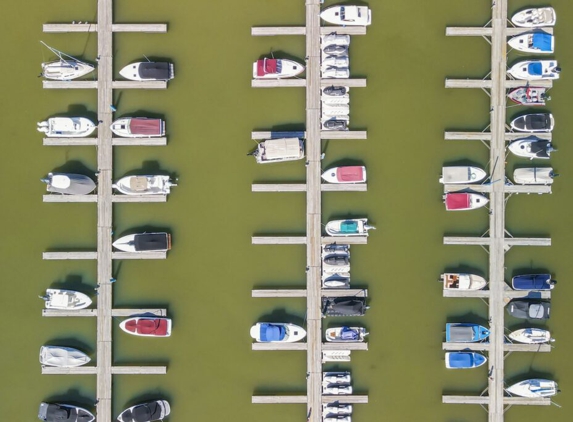 Battery Park Marina - Sandusky, OH