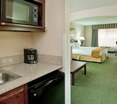 Holiday Inn Express & Suites O'Fallon/Shiloh - O Fallon, IL