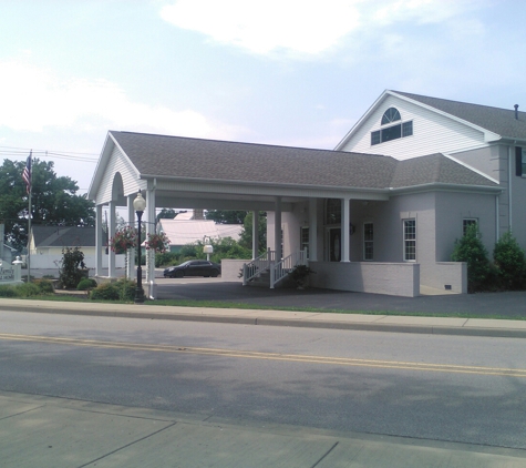 Titzer Family Funeral Home - Newburgh, IN