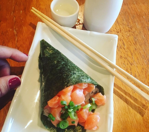 Hand Roll Sushi - Orlando, FL