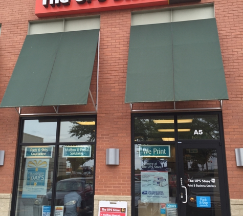 The UPS Store - Smyrna, GA. Nice and clean