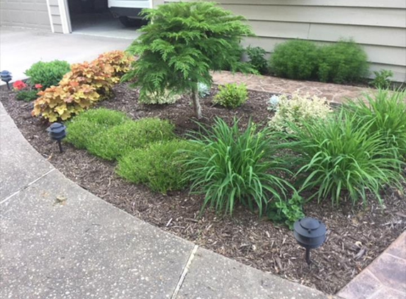 C.R. Landscaping, Inc. - Muscatine, IA