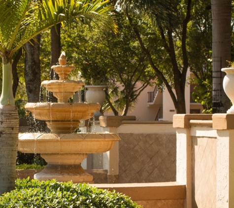 Jacaranda Village Apts - Plantation, FL. Fountain