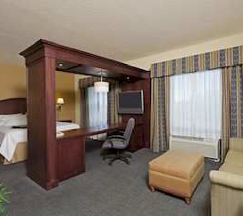 Hampton Inn & Suites Indianapolis-Airport - Indianapolis, IN