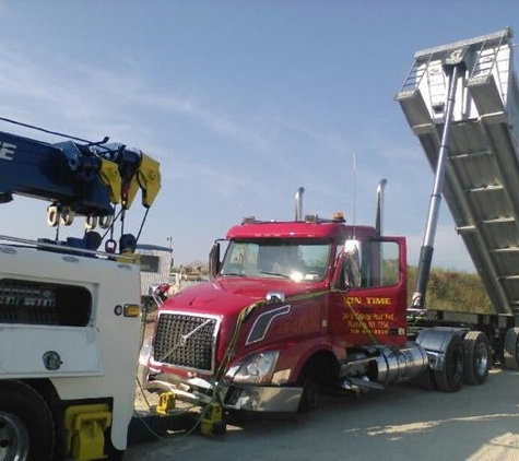 Universal Heavy Equipment & Truck Repair - Holtsville, NY