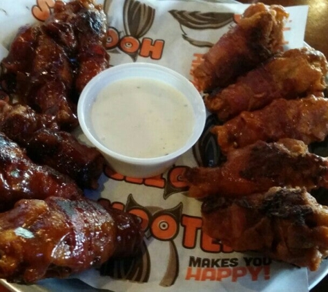 Hooters - Charlotte, NC