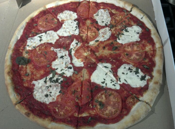 Lucas New York Style Pizza - Cuyahoga Falls, OH