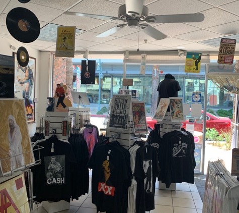 Palm Springs Vinyl Records and Collectibles - Palm Springs, CA