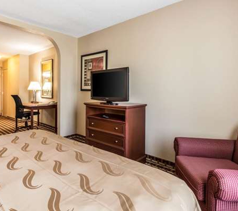 Quality Suites Paducah I-24 - Paducah, KY