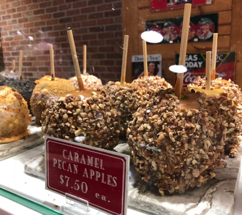 Savannah's Candy Kitchen - Oxon Hill, MD