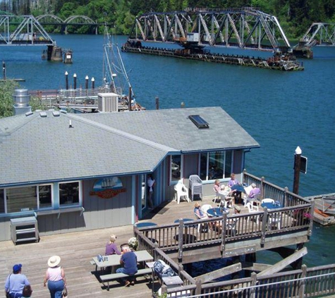 Schooner Inn Cafe - Reedsport, OR