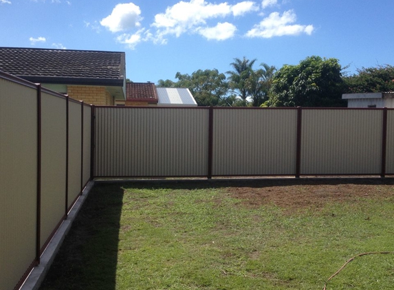 P J Fencing - Craignish, QLD