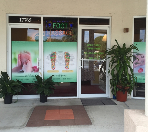 Asian Foot Body Massage - Pembroke Pines, FL. In the Silver Lakes Plaza,amazing place to go!