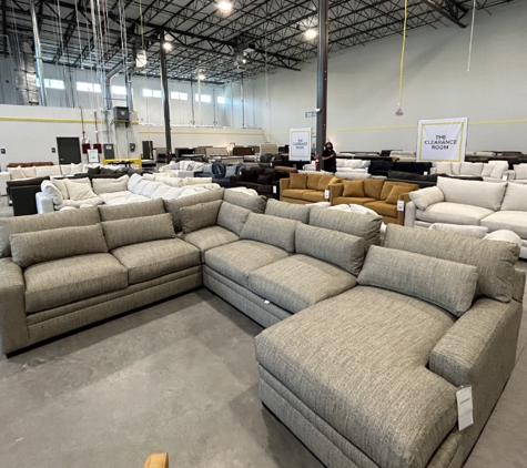 Value City Furniture Clearance Center - Glendale Heights, IL