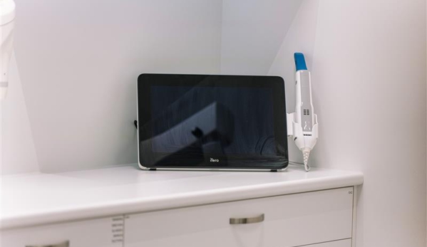 Pure Dentistry - Upper Mount Gravatt, QLD