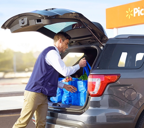 Walmart Grocery Pickup - Watseka, IL