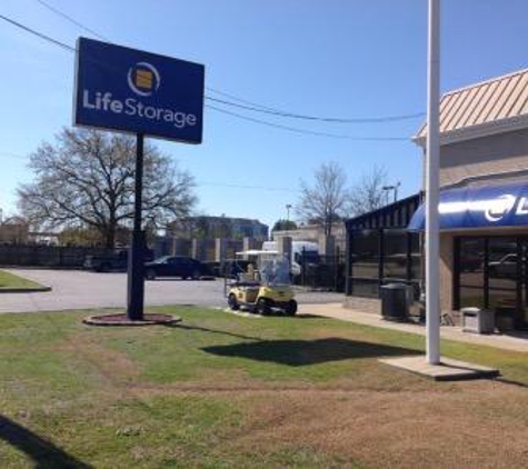 Life Storage - Columbia, SC