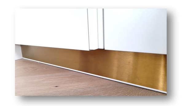 ROXTELL Kitchen Renovations Sydney - Chipping Norton, NSW. Brushed stainless steel with white lip kick board.