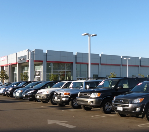 DCH Toyota of Torrance - Torrance, CA