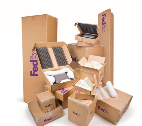 FedEx Office Print & Ship Center - Naples, FL