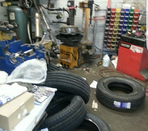 Monro Auto Service & Tire Center - Cuyahoga Falls, OH