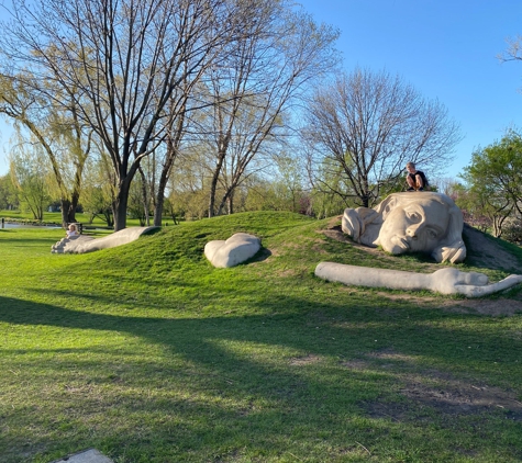 Chicago Athenaeum International Sculpture Park - Schaumburg, IL