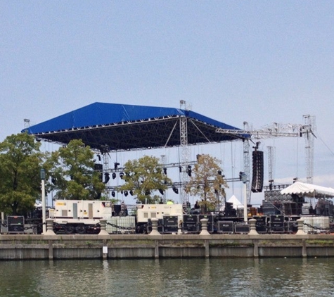 Rock and Dock at North Coast Harbor Marina - Cleveland, OH