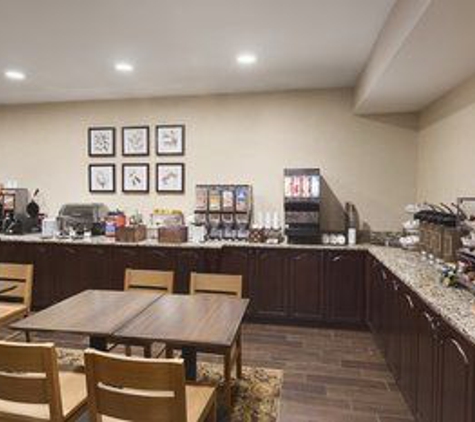 Country Inns & Suites - Smyrna, GA