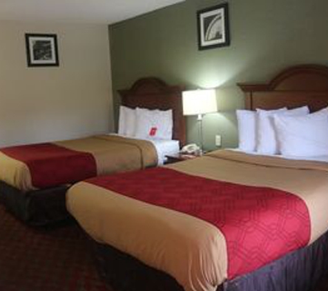 Econo Lodge - Huntington, WV