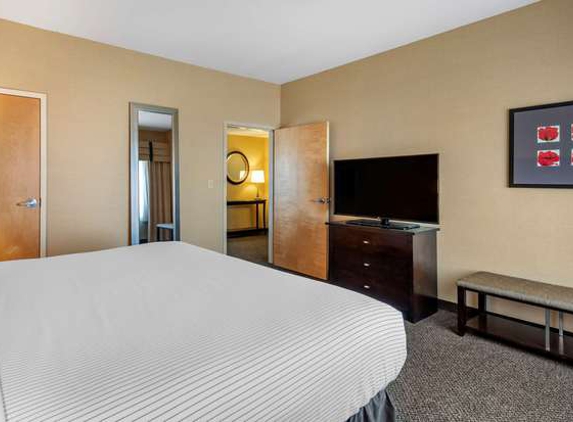 Cambria Suites Columbus/Polaris, All Suites Hotel, Pool, Lounge - Columbus, OH