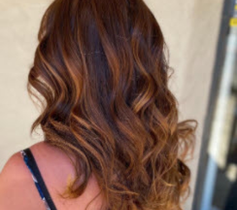 Lou Lou Hair Salon - Midland, WA