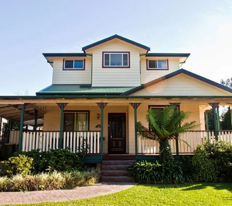 Wal Robbins Additions P/L - Smithfield, NSW. Home additions are created in a professional manner to meet our clients' needs.
